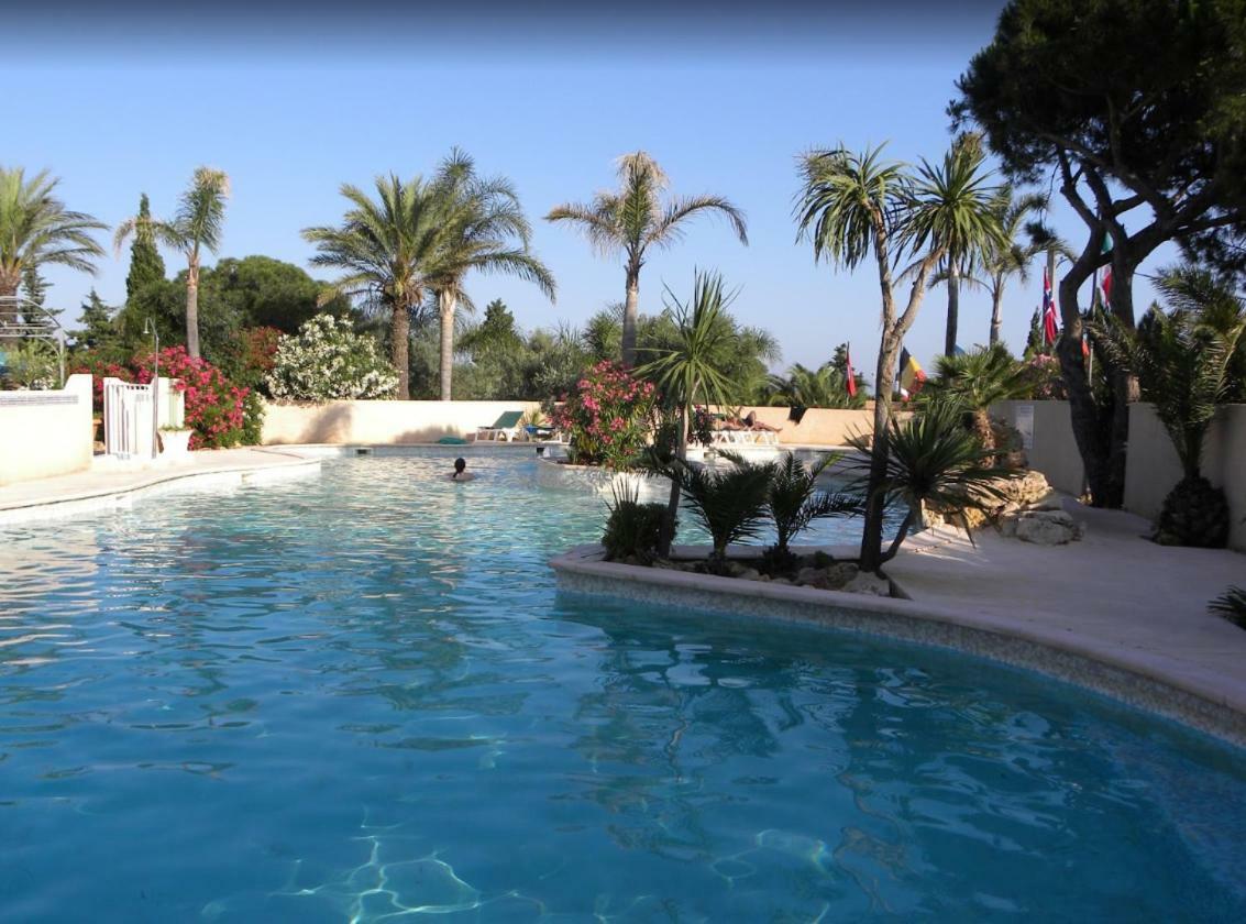 Mobile Home In Frejus, South Of France Exterior foto
