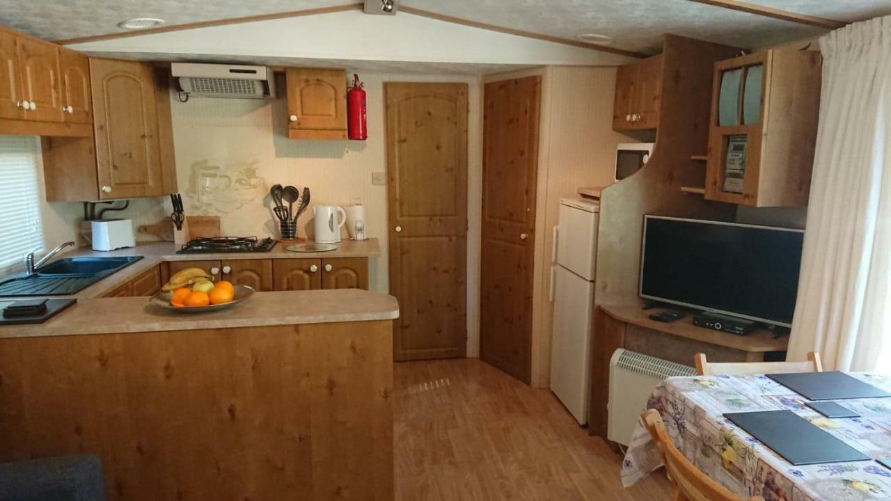 Mobile Home In Frejus, South Of France Exterior foto